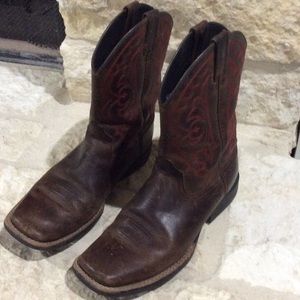 Ariat brown cowboy boots